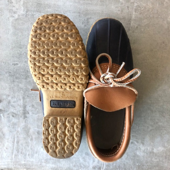 LL Bean Women’s Bean Boots, Rubber Moc - Picture 2 of 4